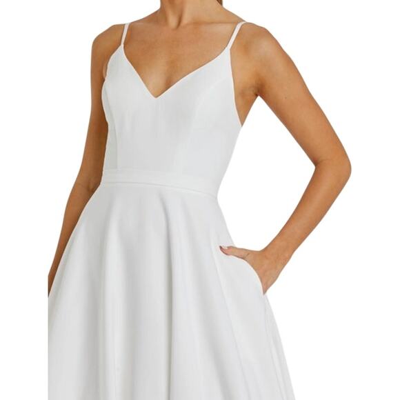 MAC DUGGAL Dress Size 2 Evening Gown White Classic A-Line V-Neck NEW Pockets - Picture 7 of 8